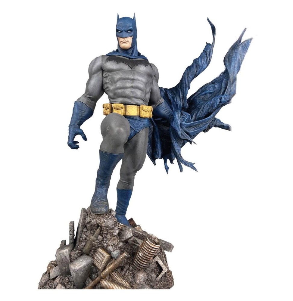 Figurine DC Gallery - Batman Defiant 25cm