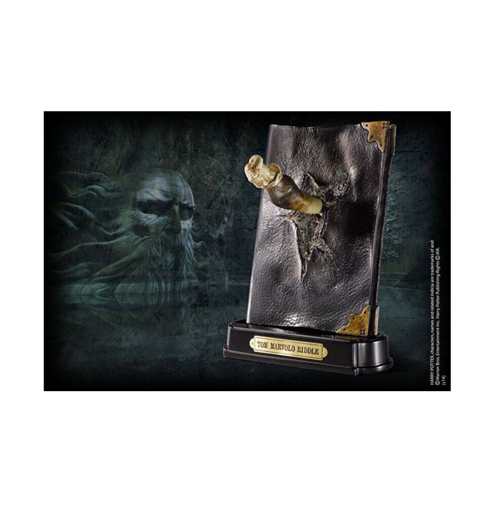 Réplique Harry Potter - Journal de Tom Jedusor avec Croc de Basilic 20cm