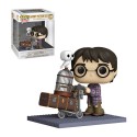 Figurine Harry Potter Anniversary - Harry Pushing Trolley Deluxe Pop 10cm